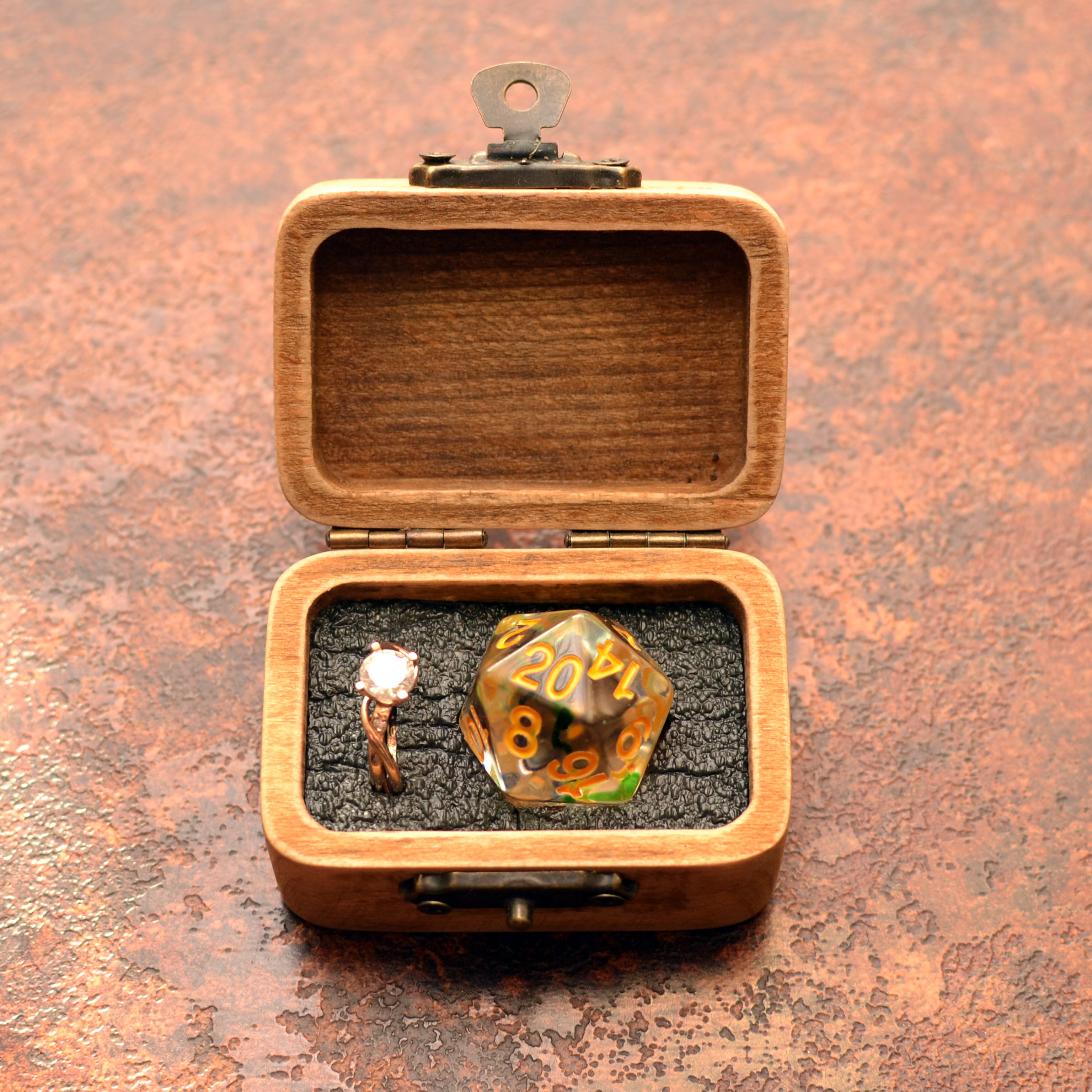 Walnut Wooden Dice Box: for DnD Metal Dice Collector's Case.