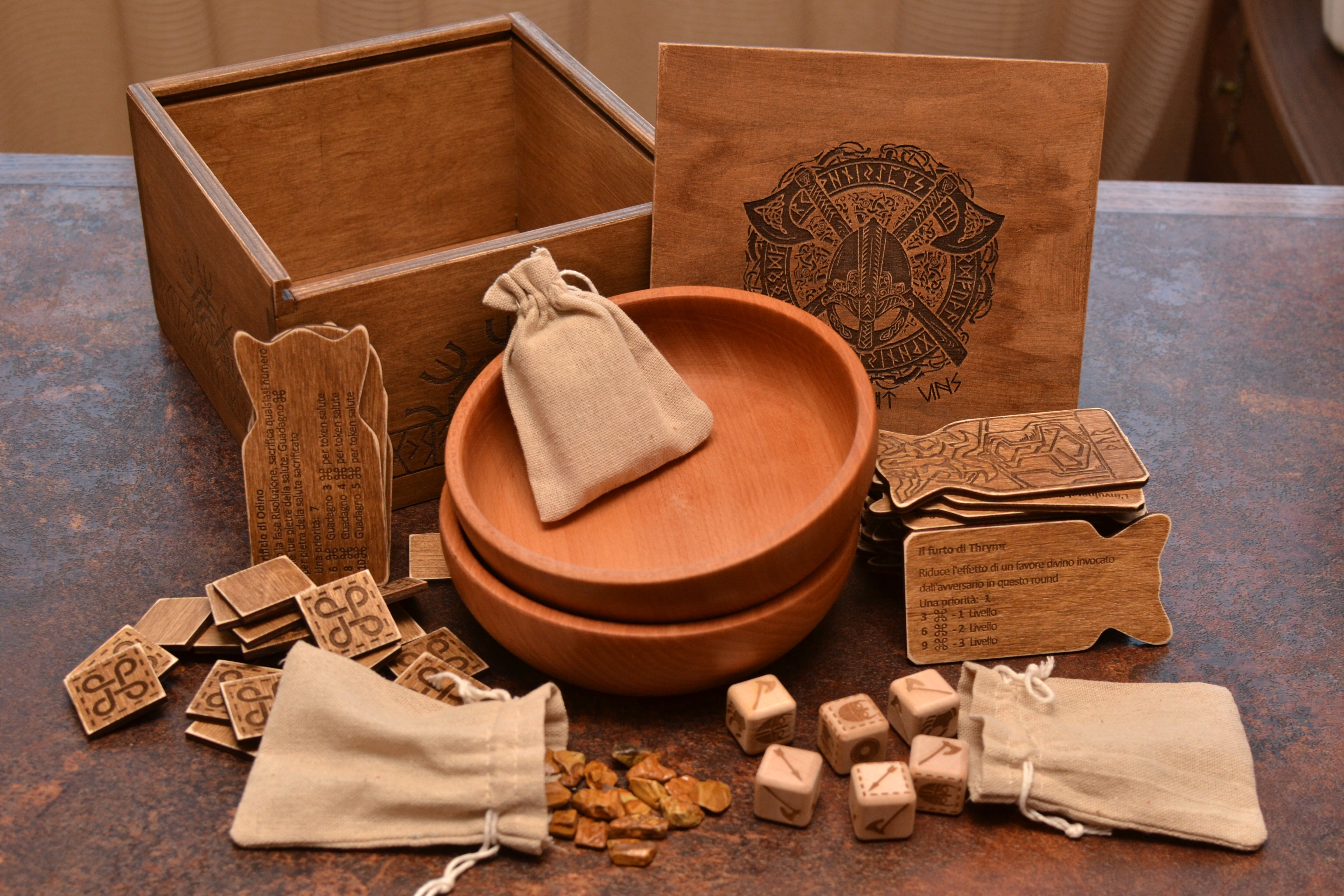 Orlog - Board Game for 2 Players (20 Gods, 15x2 tokens, 15x2 stones, 6x2 Dice,  2 wooden plate , 1 wooden box)