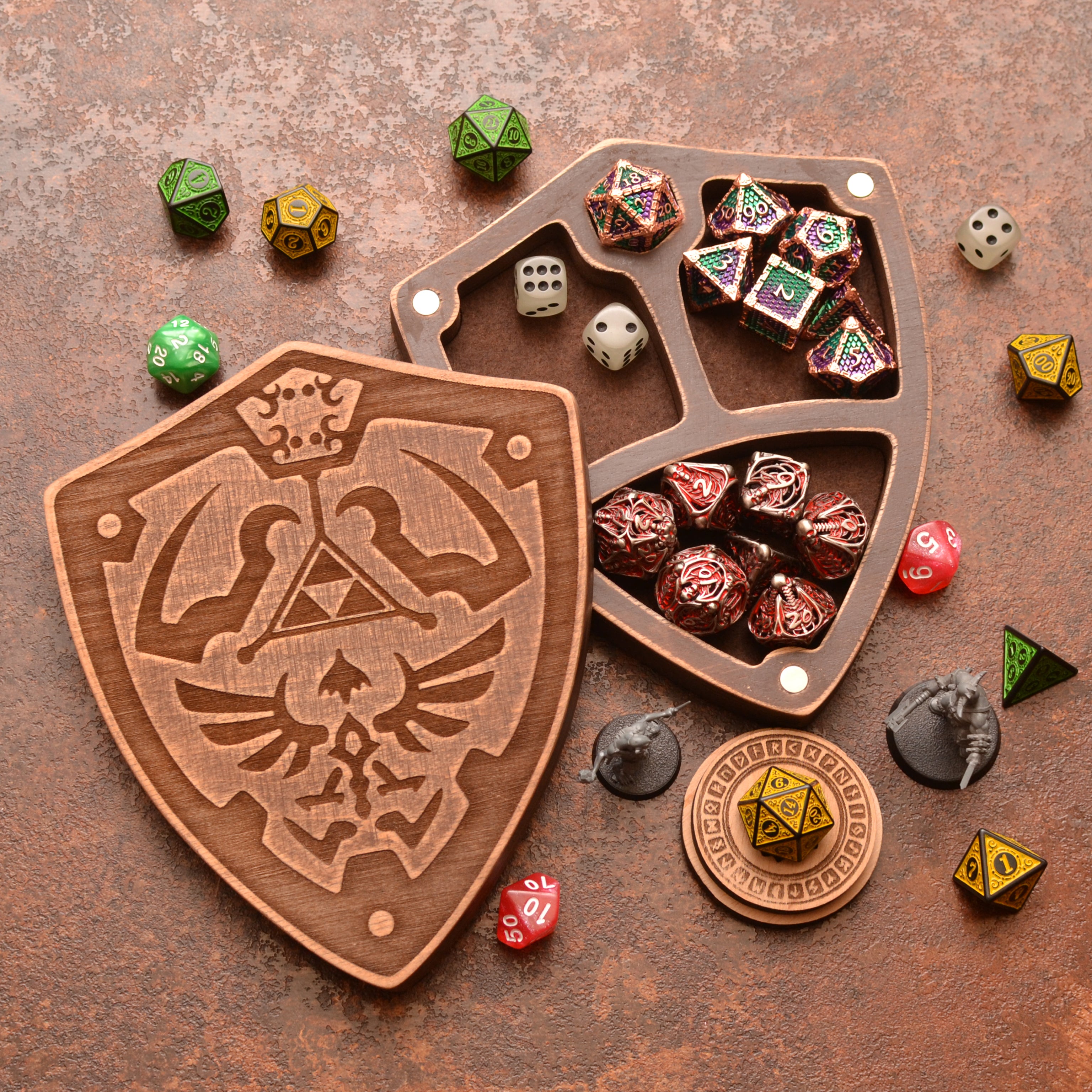 Hylian Shield Dice Box Set: Legend of Zelda Wooden Dice Tray